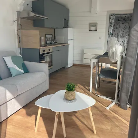 ゲストハウス Bambouti