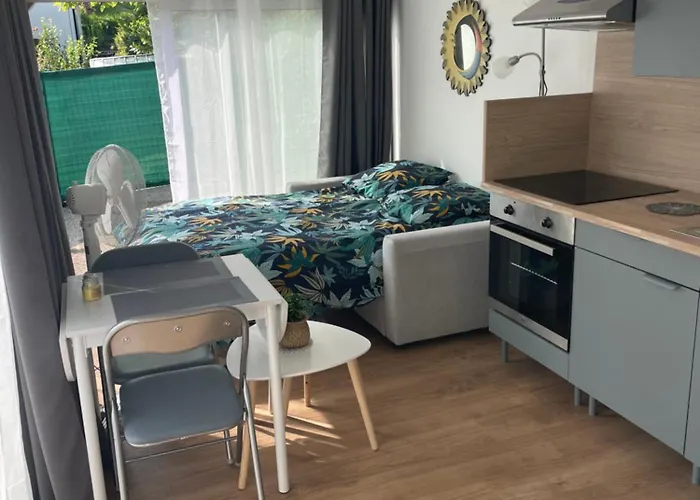 Bambouti ゲストハウス *